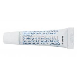 ゾビラックス 眼軟膏 2g 5% アシクロビル チューブ裏面
